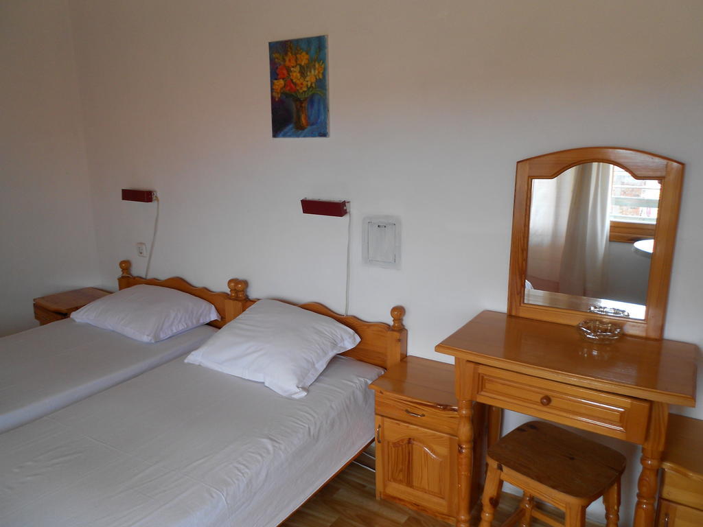 Nelly Guest House Созополь Номер фото