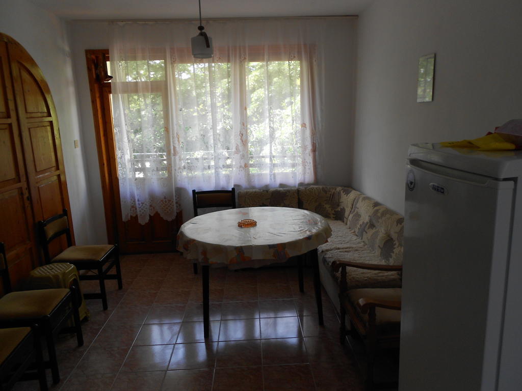 Nelly Guest House Созополь Номер фото